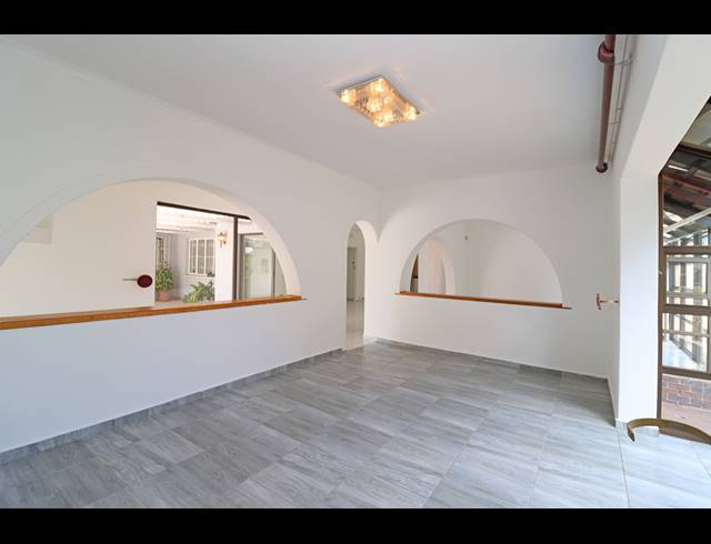 4 BEDROOM HOUSE FOR SALE IN LYNDHURST